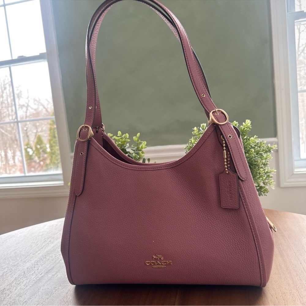 NWT Coach 🌸
Erin Shoulder Bag
🌸COLOR: Gold/Peony - Picture 5 of 5
